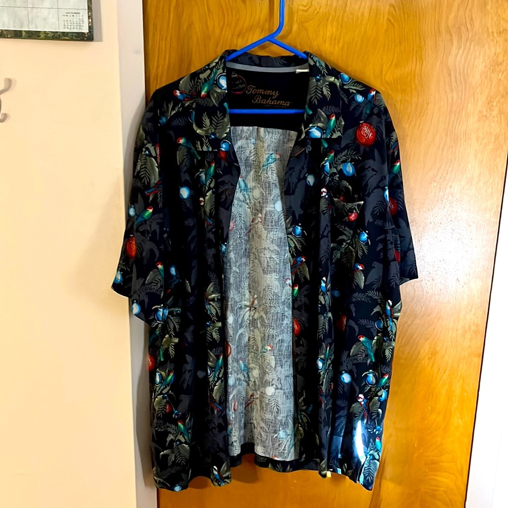Tommy bahama 2XL seasons greetings button down